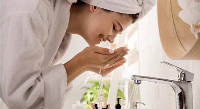 Skin Care Guide: How to Choose the Best Face Wash for Pimples?