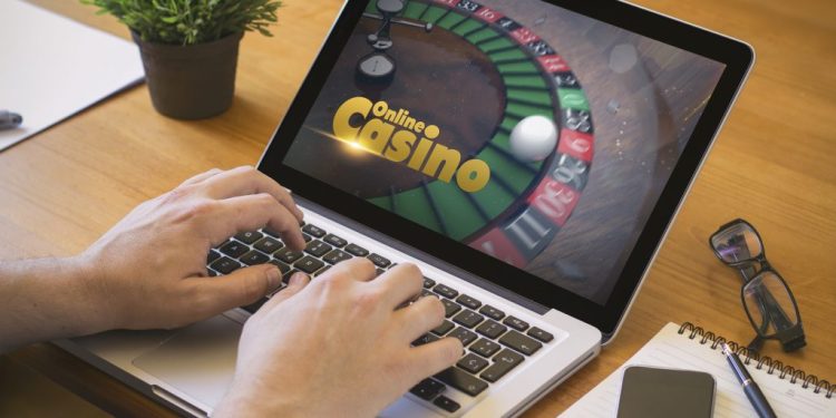 3 Things You Need to Know before Playing at Online Casinos