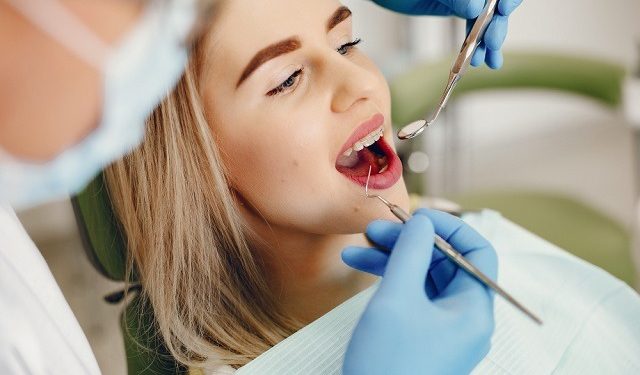 Warning Signs you need Dental Implants: