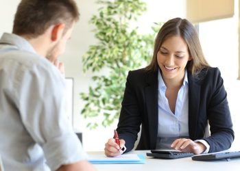 How to Get an Insurance Sales Job