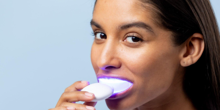 Teeth whitening: Zoom! and Enlighten