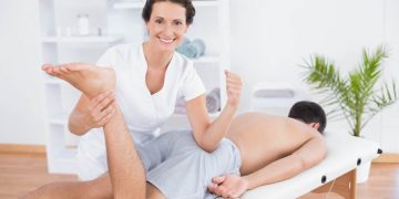A Guide to Pelvic Floor Health for Everyone (Men & Women)